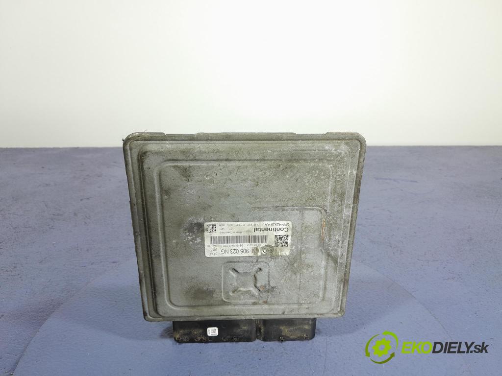 Skoda Fabia 2011 řídící jednotka Motor: 03L906023NG