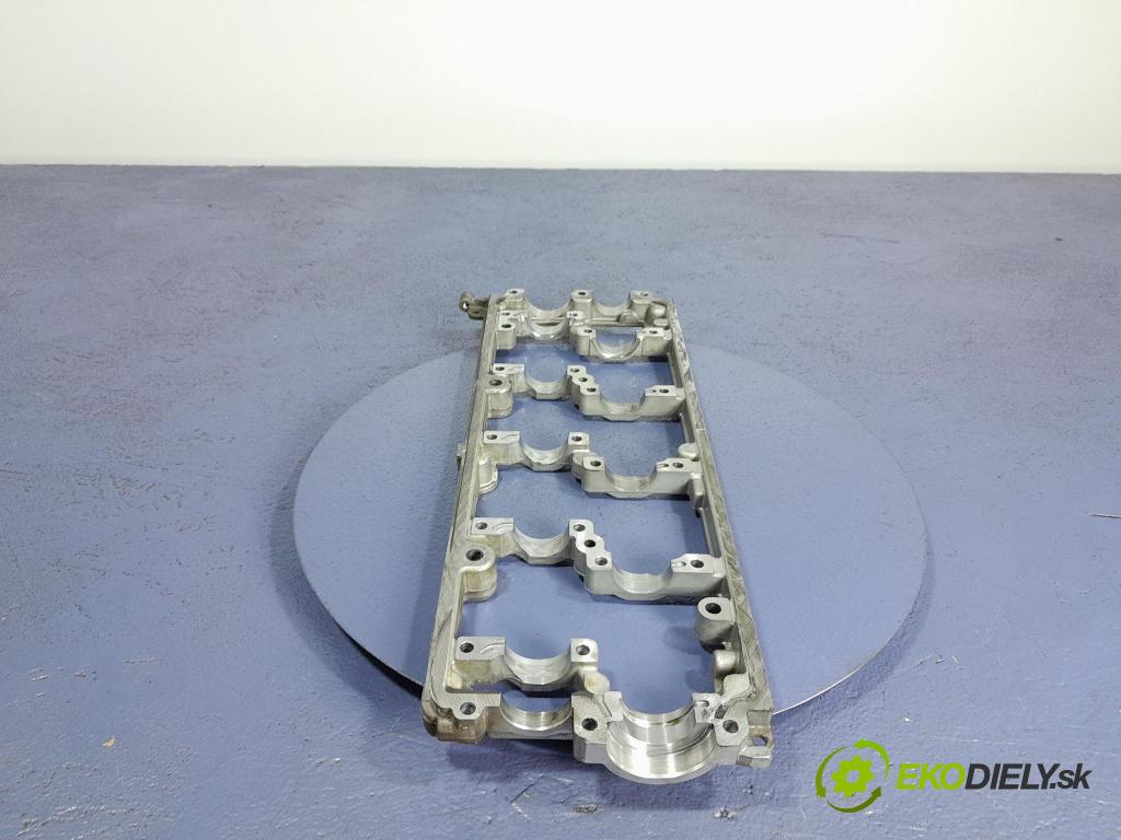 Skoda Fabia 2011 hlava Motor: 03L103286A