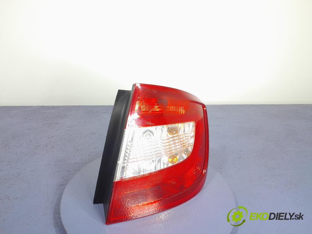 Skoda Rapid 2017 světlo Zad: Práva: Mimo: 5JH945096