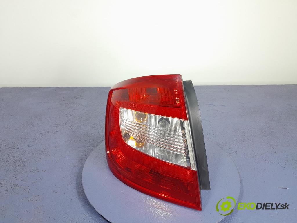 Skoda Rapid 2017 světlo Zad: levá Mimo: 5JH945095