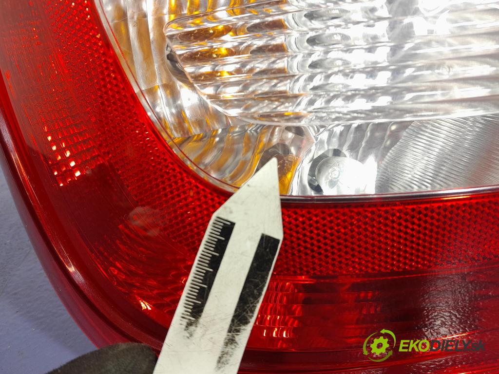 Skoda Rapid 2017 světlo Zad: levá Mimo: 5JH945095