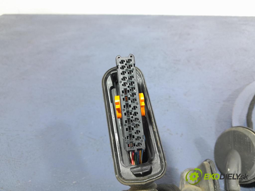 Skoda Rapid 2017 instalace Elektrický: 5JH971121BS
