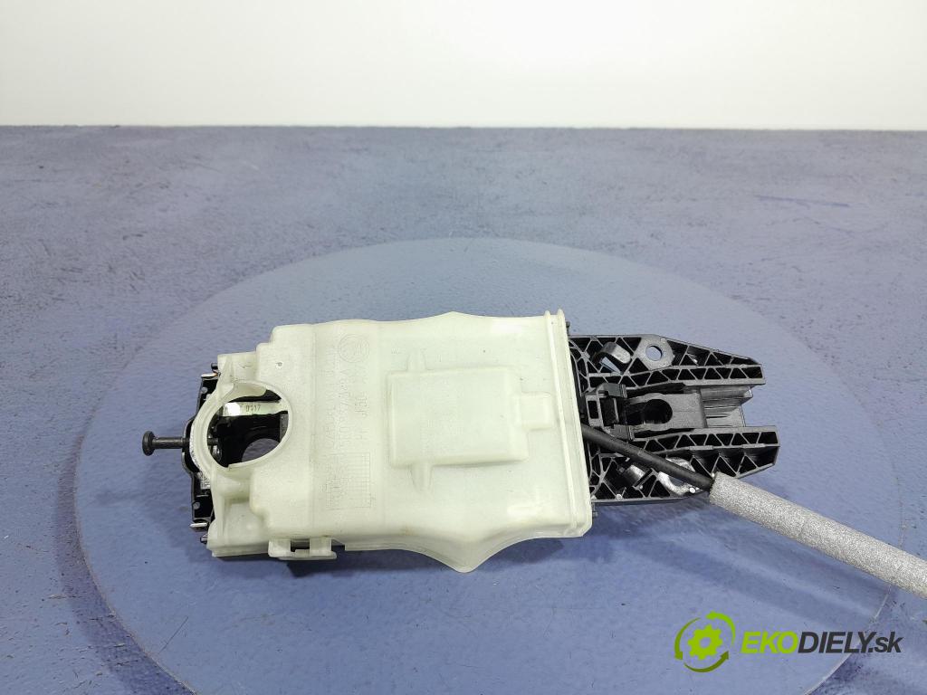 Skoda Rapid 2017 klika před levá 5N0837885H