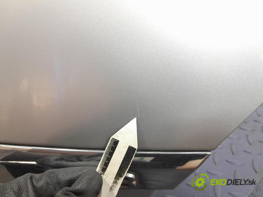 Opel Astra 2004 zadní dveře kufra: kufr