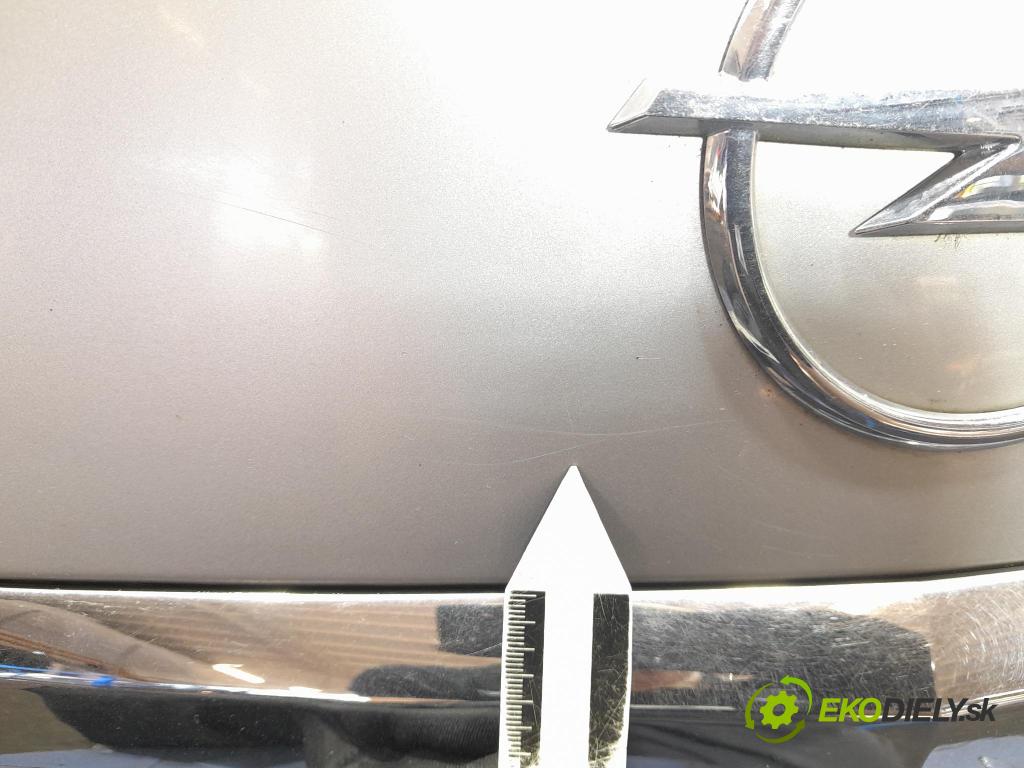 Opel Astra 2004 zadní dveře kufra: kufr