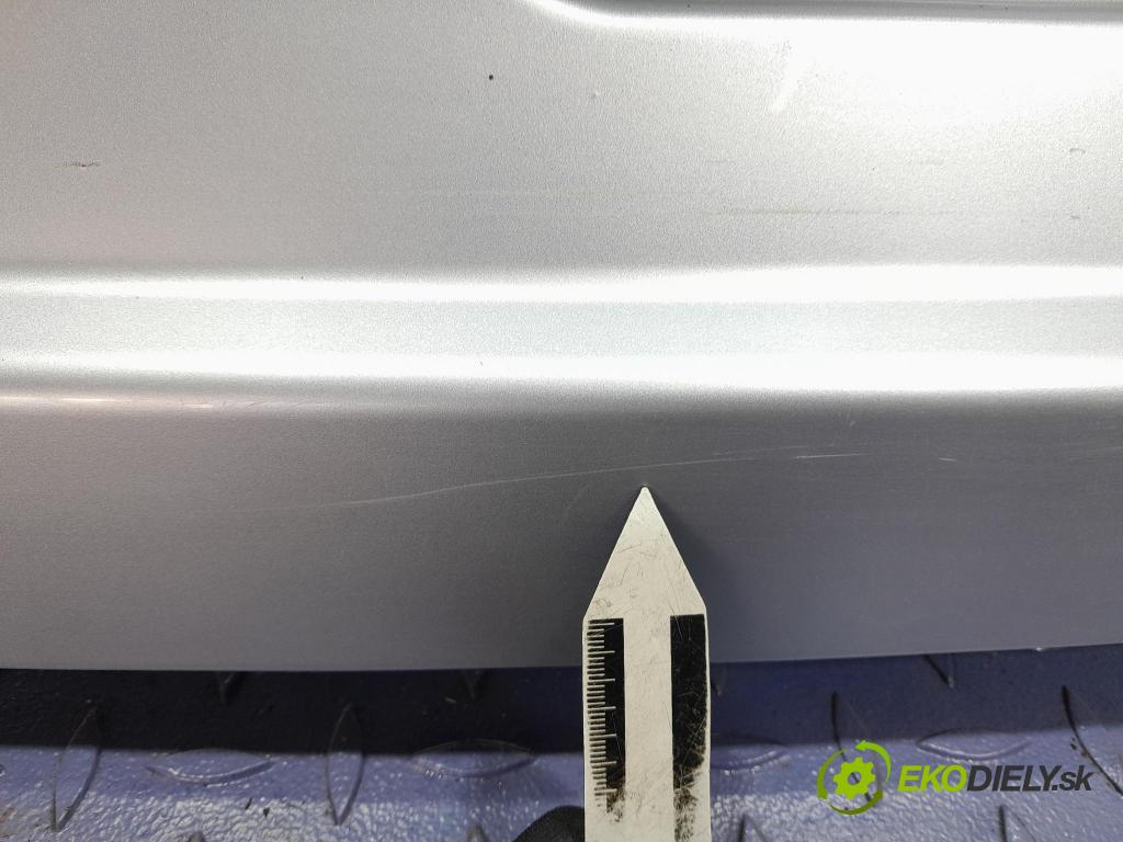 Skoda Fabia 2011 zadní dveře kufra: kufr