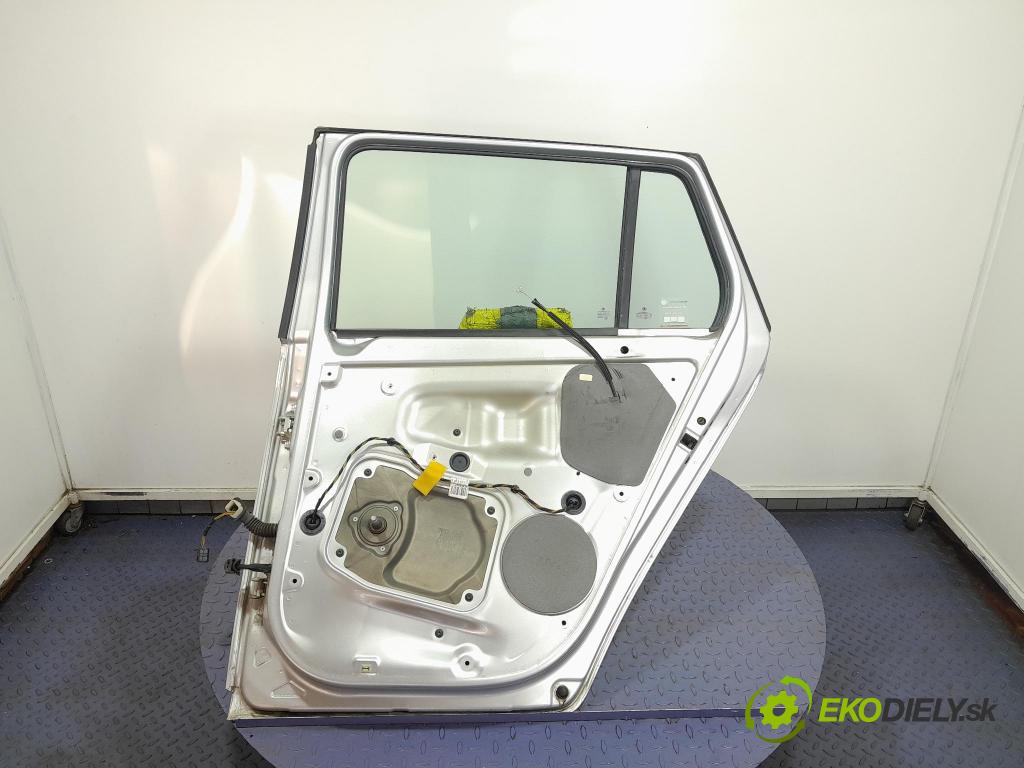 Skoda Fabia 2011 dveře Zad: prave 