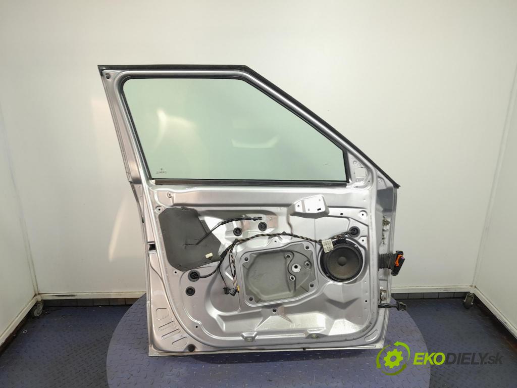 Skoda Fabia 2011 dveře před Vlevo, odjet: 