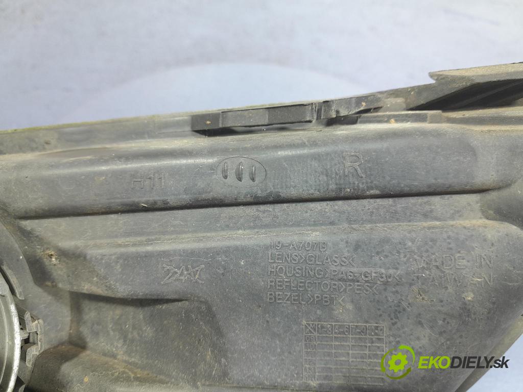 Ford Mondeo 2007 Halogen v pravo: 19-A707B