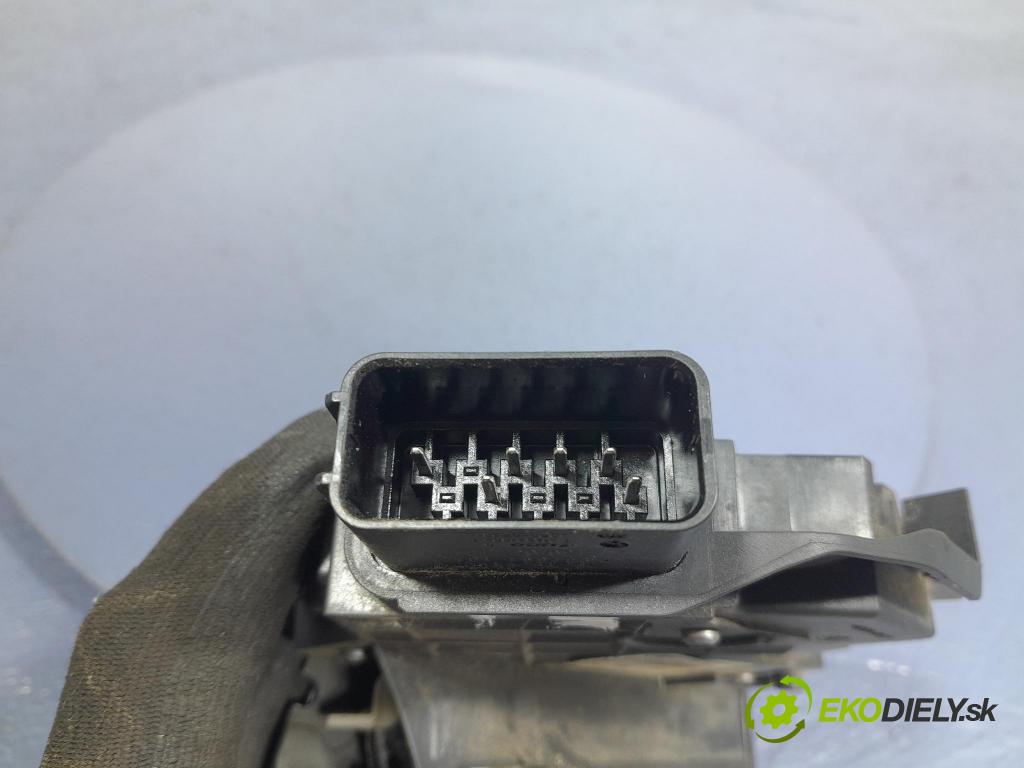 Ford Mondeo 2007 zámek dveře před Levý: 6M2A-R21813-EB