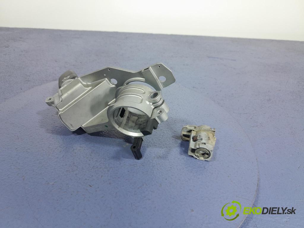 Opel Astra 2004 Spínač zapalování. 2421430