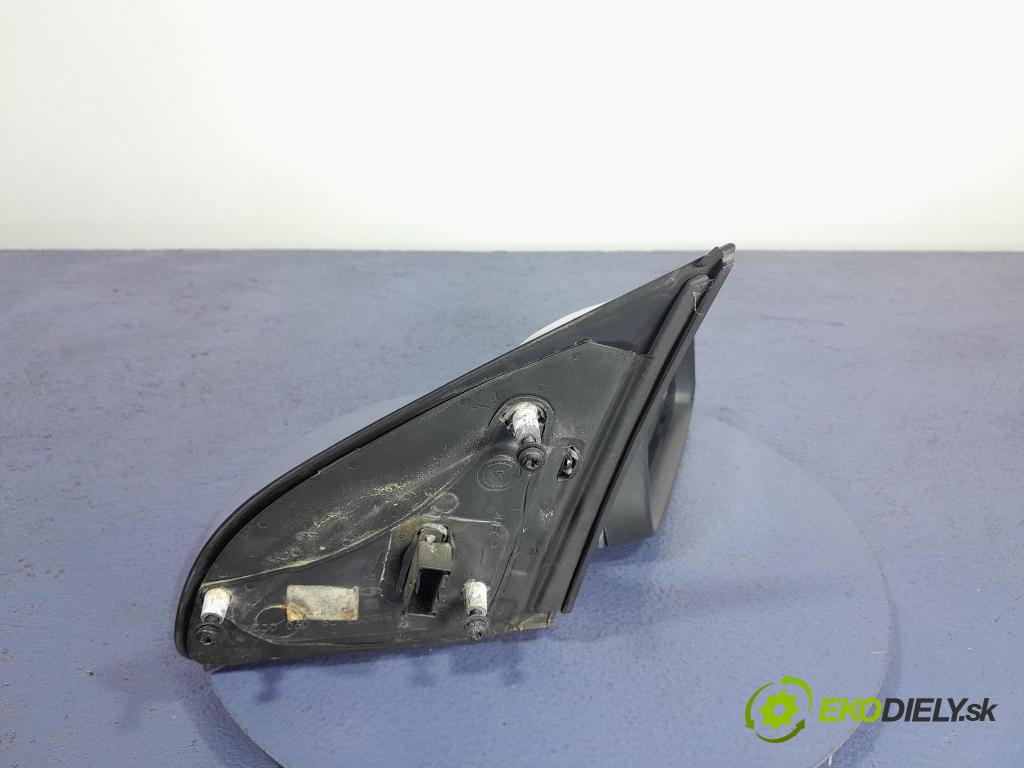 Opel Astra 2004 zpětné zrcátko prave