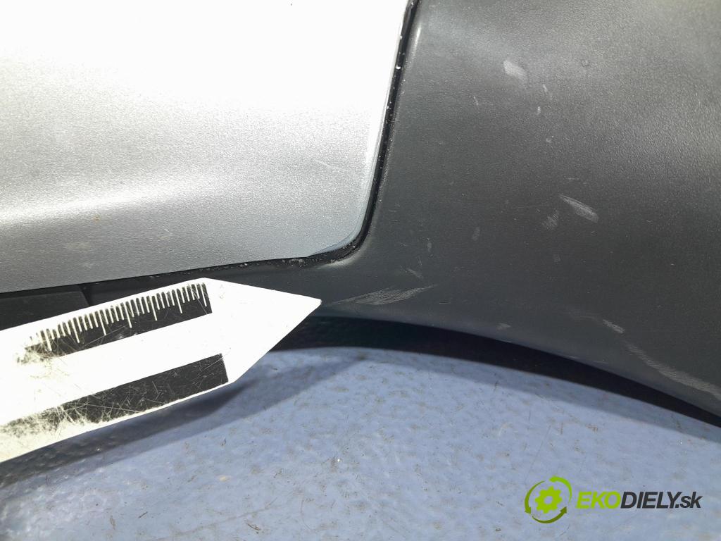 Opel Astra 2004 zpětné zrcátko prave