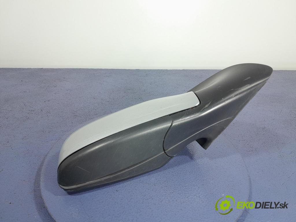 Opel Astra 2004 zpětné zrcátko prave