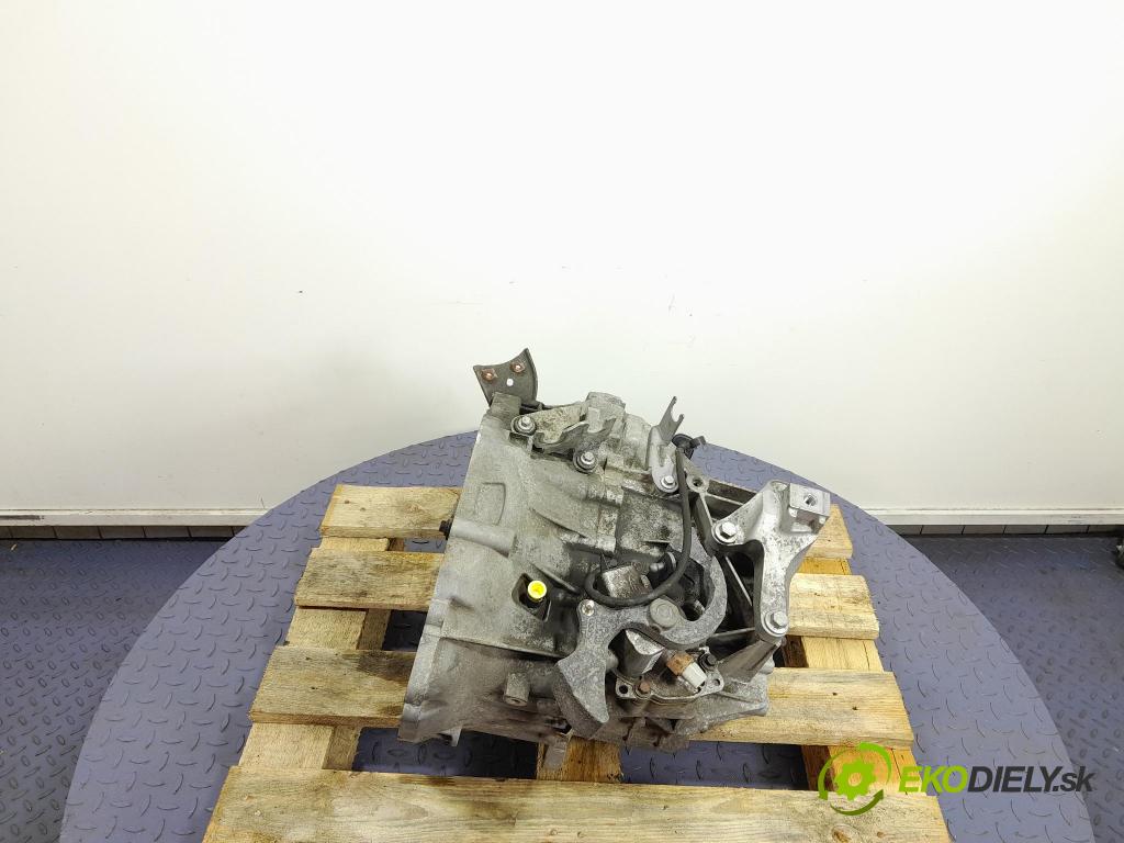 Ford Kuga 2010 převodovka Ozubené kola: Manualna AV4R-7002-BB