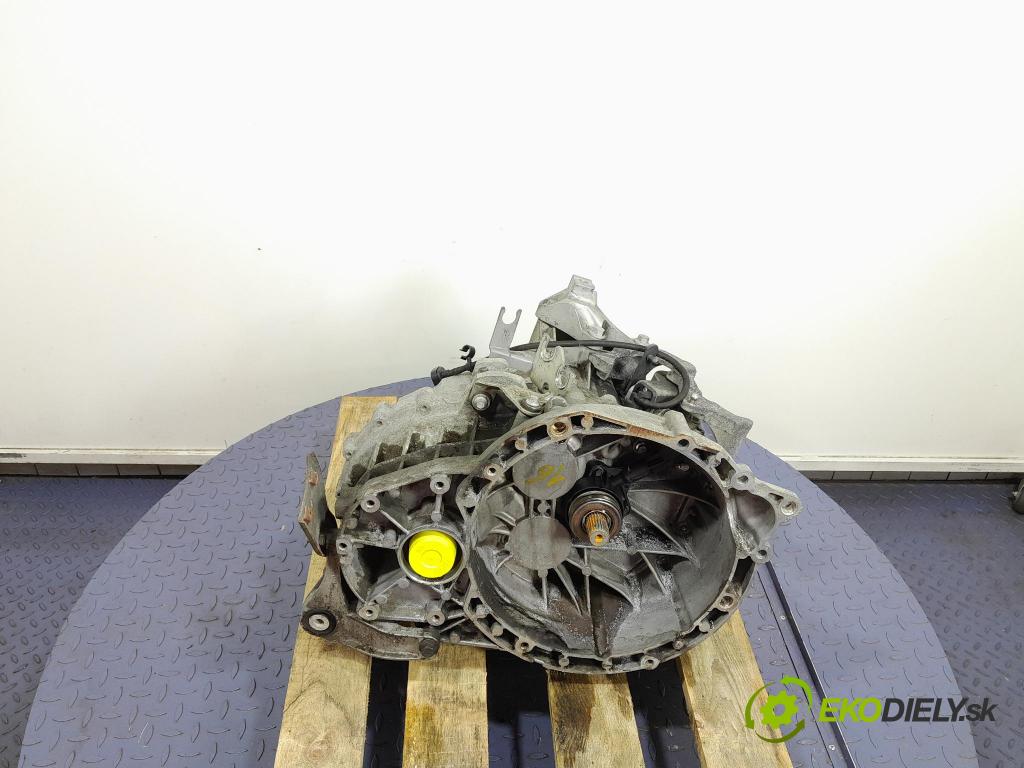 Ford Kuga 2010 převodovka Ozubené kola: Manualna AV4R-7002-BB