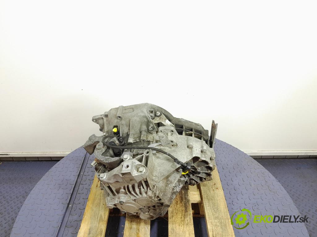 Ford Kuga 2010 převodovka Ozubené kola: Manualna AV4R-7002-BB