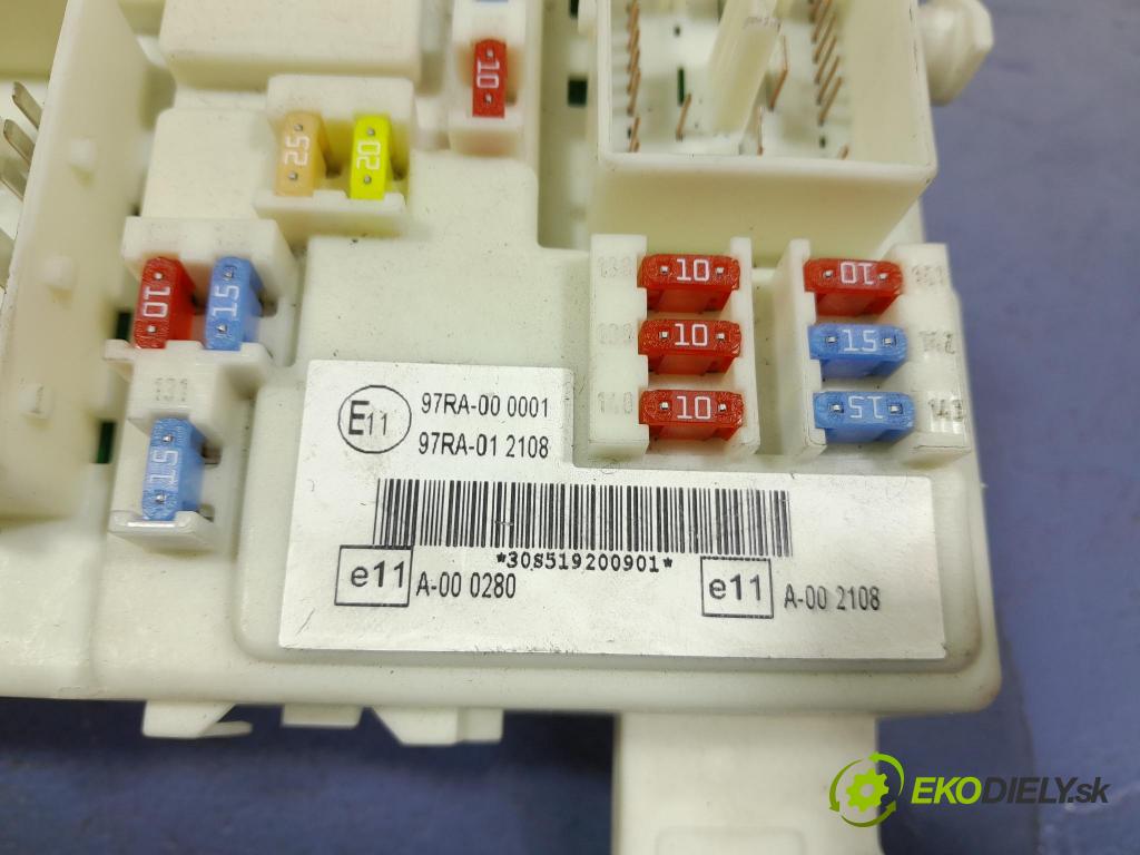 Ford Kuga 2010 skříňka Pojistky 7M5T-14A073-JG