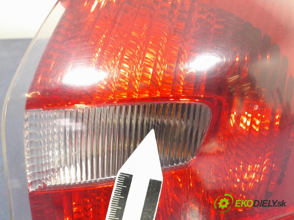 Ford Kuga 2010 světlo Zad: Práva: Mimo: 167098