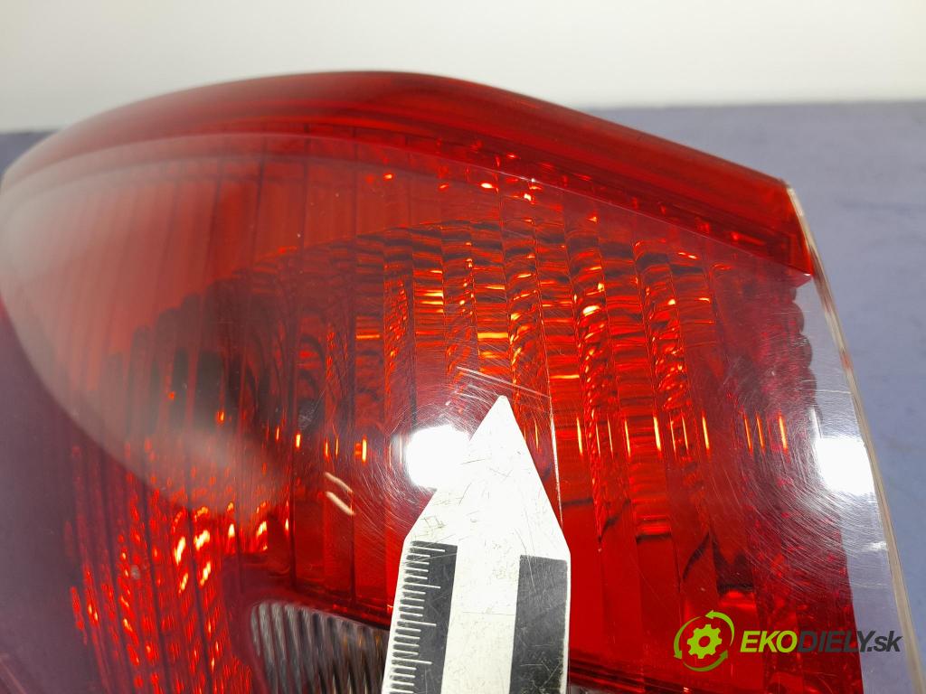 Ford Kuga 2010 světlo Zad: levá Mimo: 167097