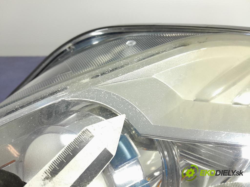 Ford Kuga 2010 Reflektor: Vľavo: 8V41-13D155-AF