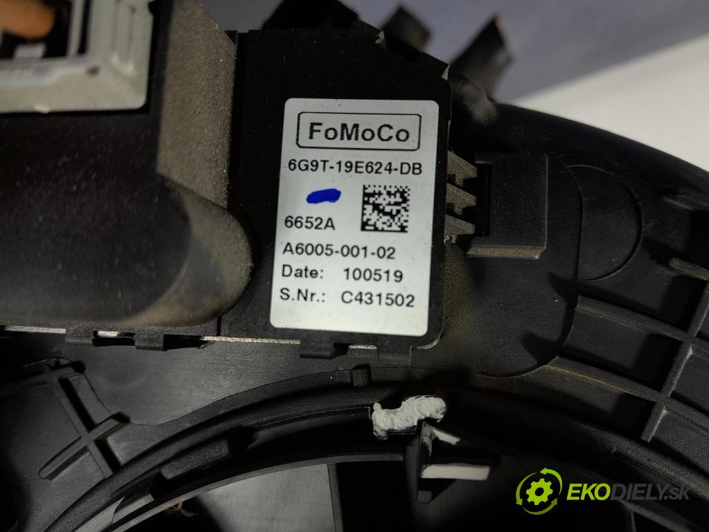 Ford Kuga 2010 radiátor 7M51-19B555-CE