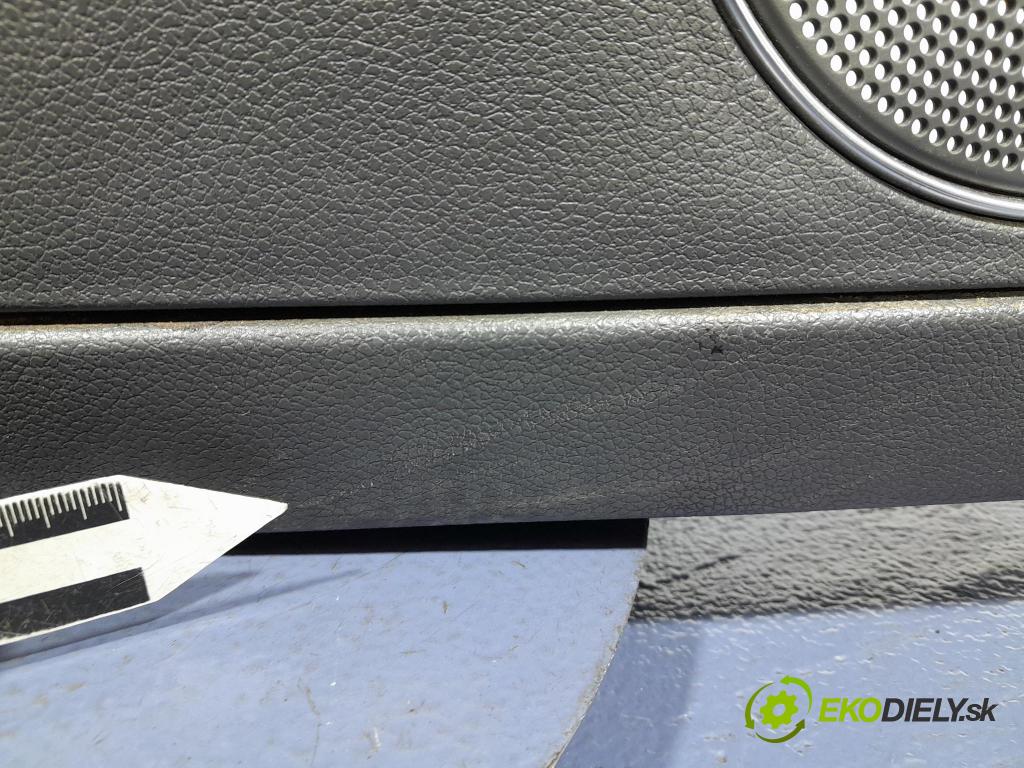 Ford Kuga 2010 Tapacír: dveře před levá 7M51-R23943-A