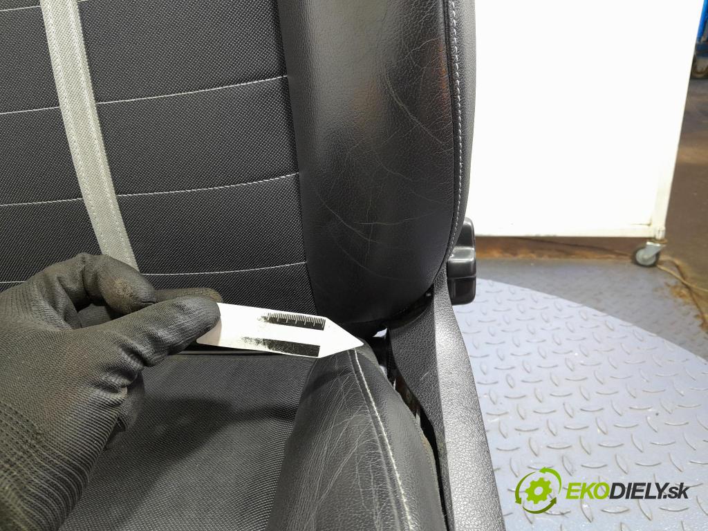 Ford Kuga 2010 Sedadlo Řidiči 