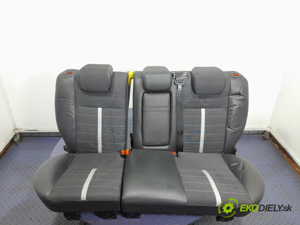 Ford Kuga 2010 Sedadlo zadní