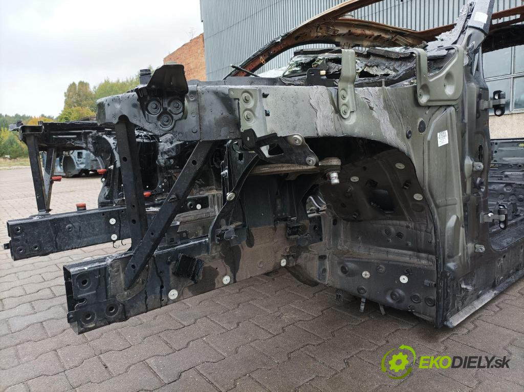 Bmw X7 0 štvrťka levá
