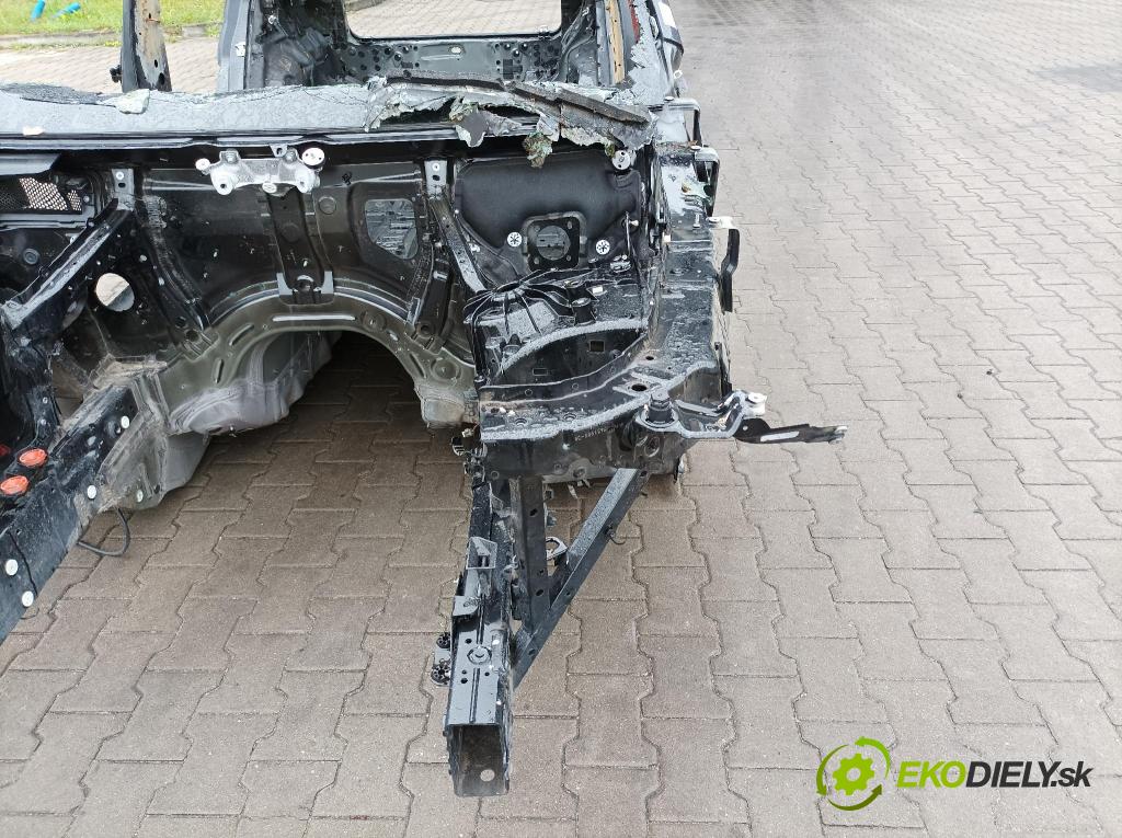 Bmw X7 0 štvrťka levá