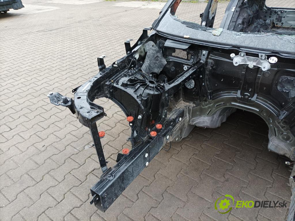 Bmw X7 0 štvrťka Práva: 