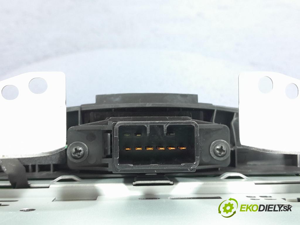 Hyundai I10 2009 Radio I Navigace: 96100-0X2304X