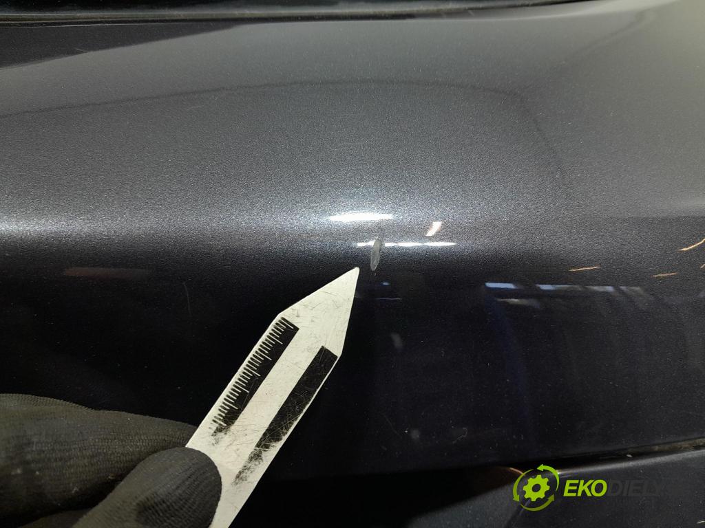Ford Kuga 2010 zadní dveře kufra: kufr