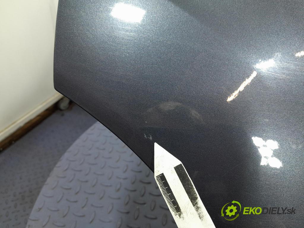 Ford Kuga 2010 dveře Zad: prave