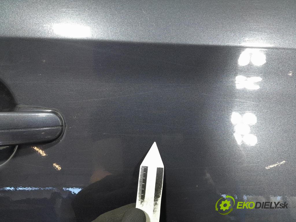 Ford Kuga 2010 dveře Zad: prave