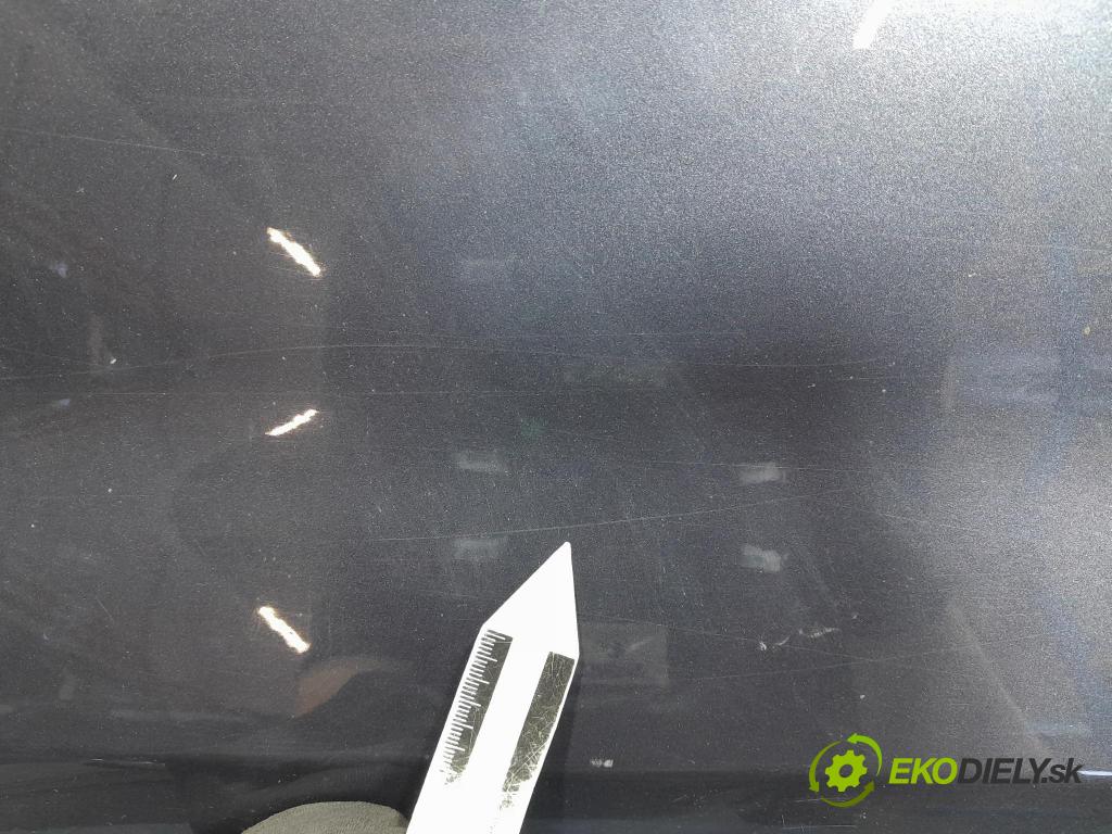 Ford Kuga 2010 dveře před prave