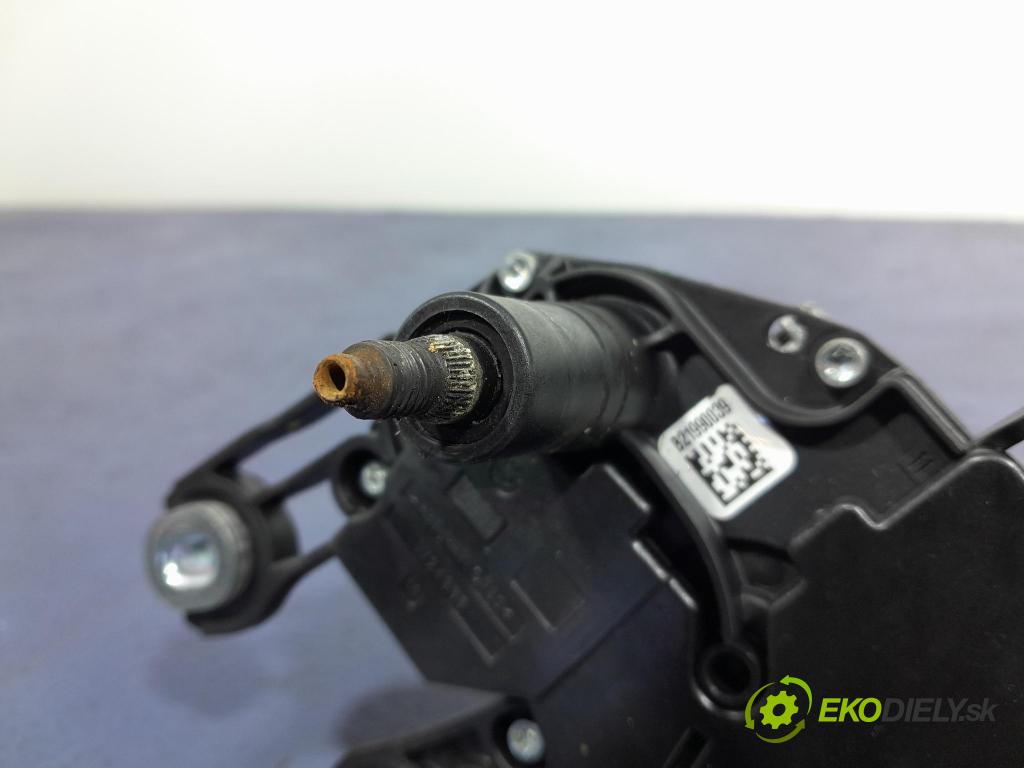 Skoda Rapid 0 motorek Stěrače: Zad: 5E5955711B