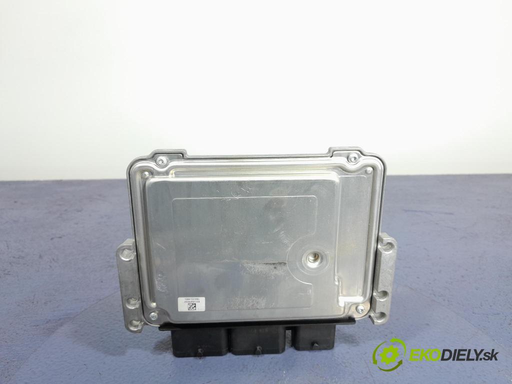 Citroen C3 2010 řídící jednotka Motor: 9666382080