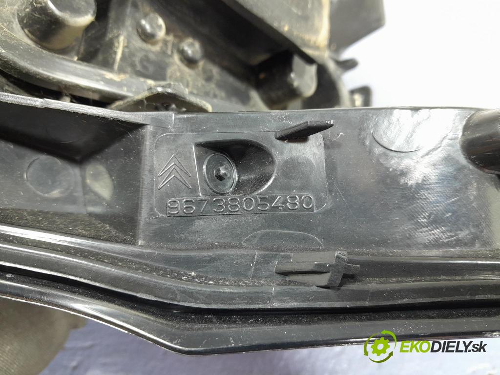 Citroen C3 2010 světlo Zad: levá Mimo: 9673805480