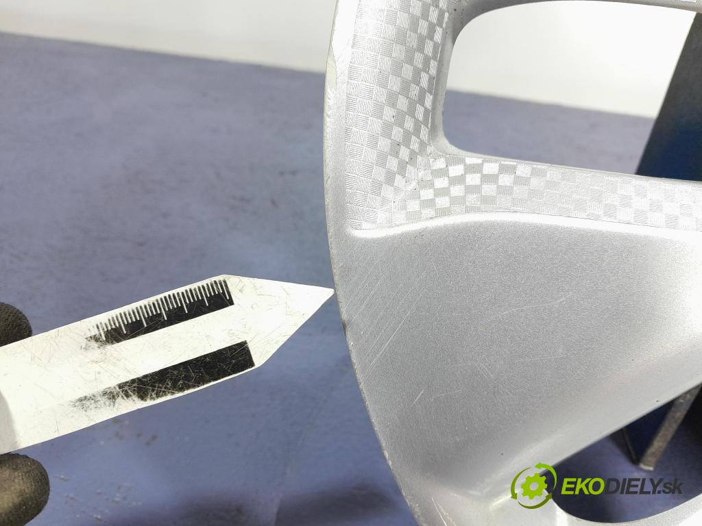 Citroen C3 2010 puklica kola: 9685336580