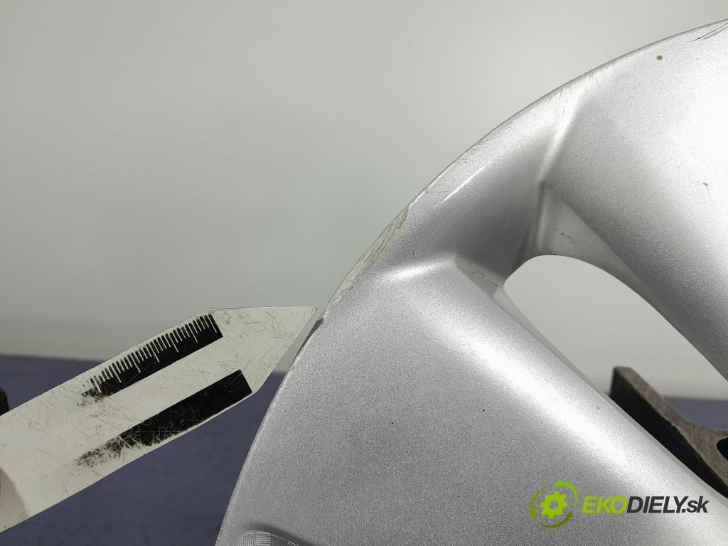 Citroen C3 2010 puklica kola: 9685336580