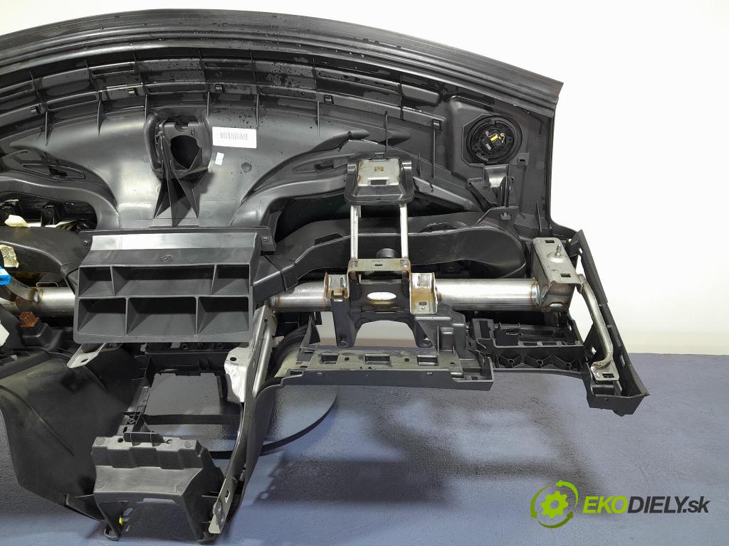 Citroen C3 2010 kokpit,přistrojova deska