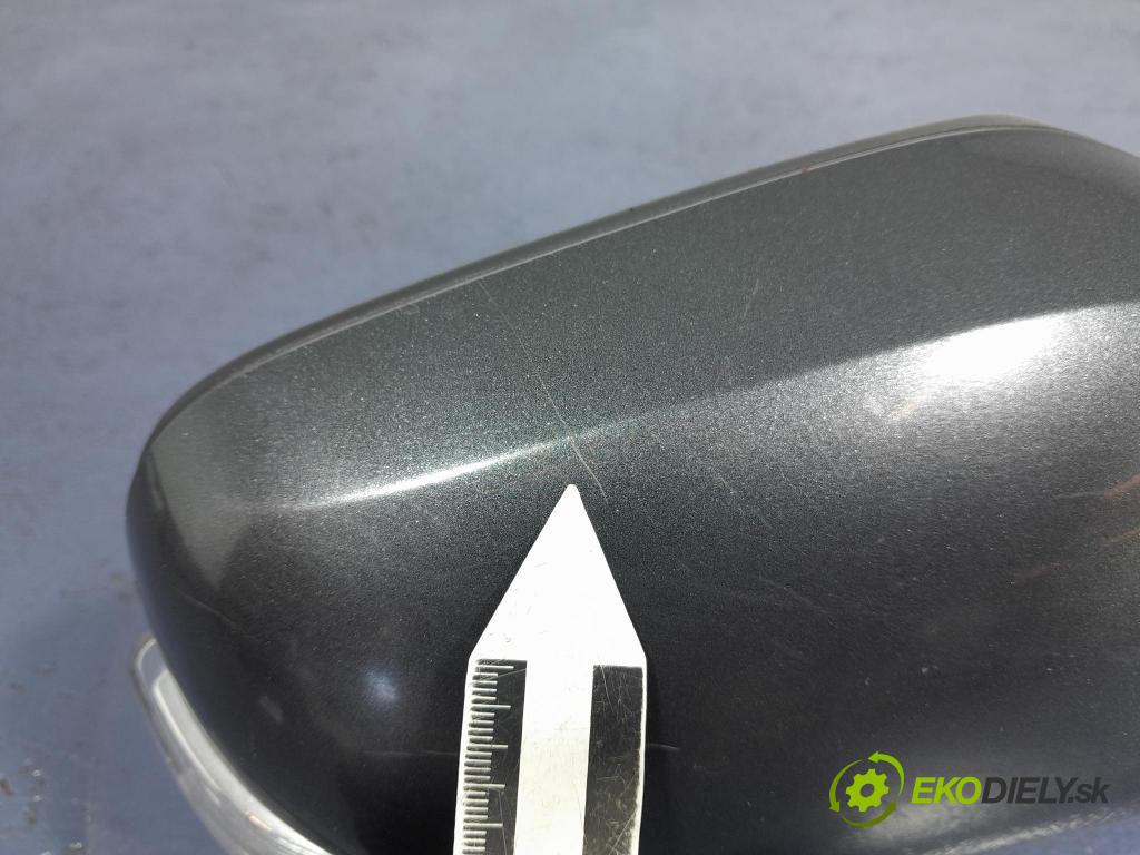 Toyota Avensis 2008 zpětné zrcátko prave