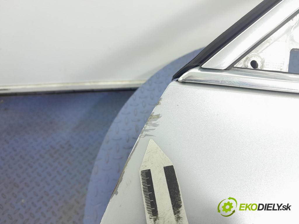 Skoda Superb 2016 dveře před Vlevo, odjet: