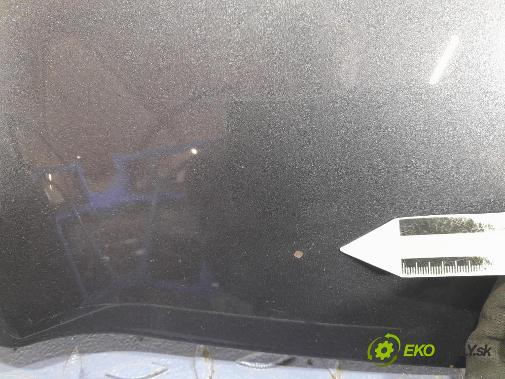 Toyota Avensis 2008 kapota přední: