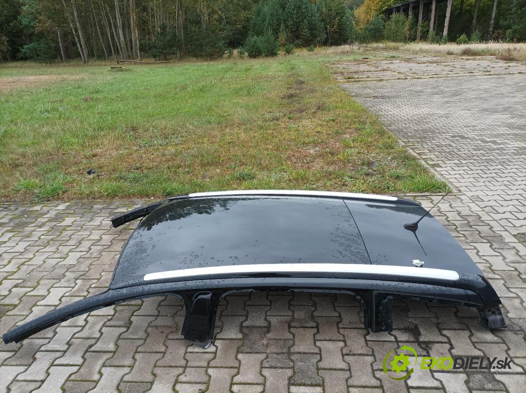 Peugeot 5008 2013 Strecha:
