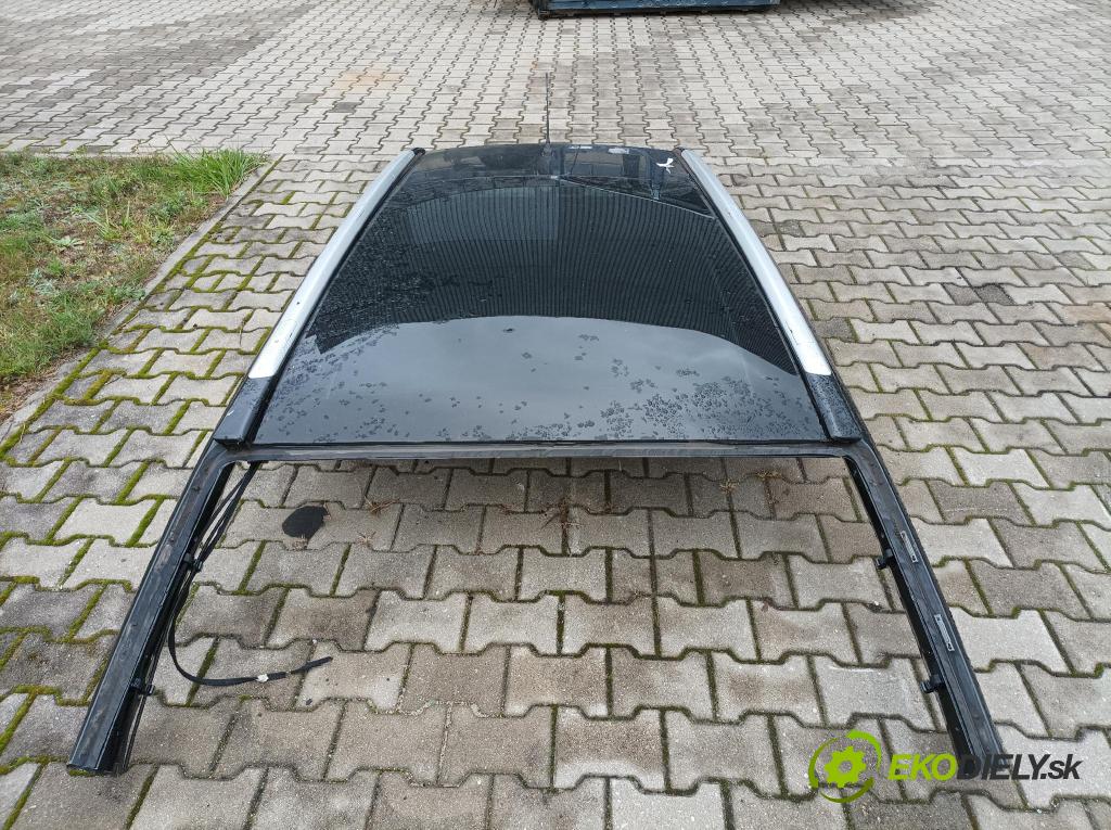 Peugeot 5008 2013 Strecha: