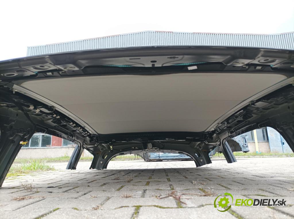 Peugeot 5008 2013 Strecha: 