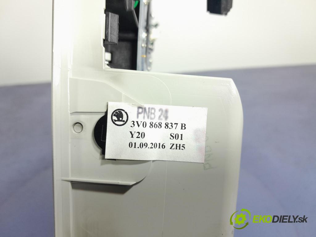 Skoda Superb 2016 Lampy Uvnitř 3V0868837B